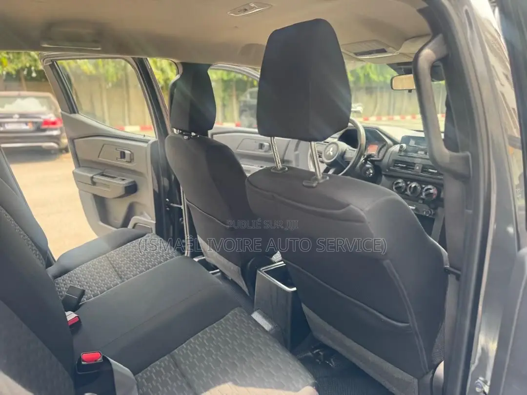 Mitsubishi L200 2025 Noir
