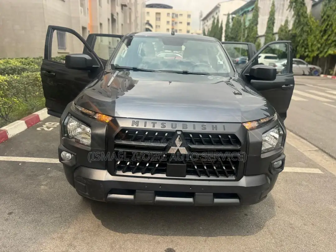 Mitsubishi L200 2025 Noir