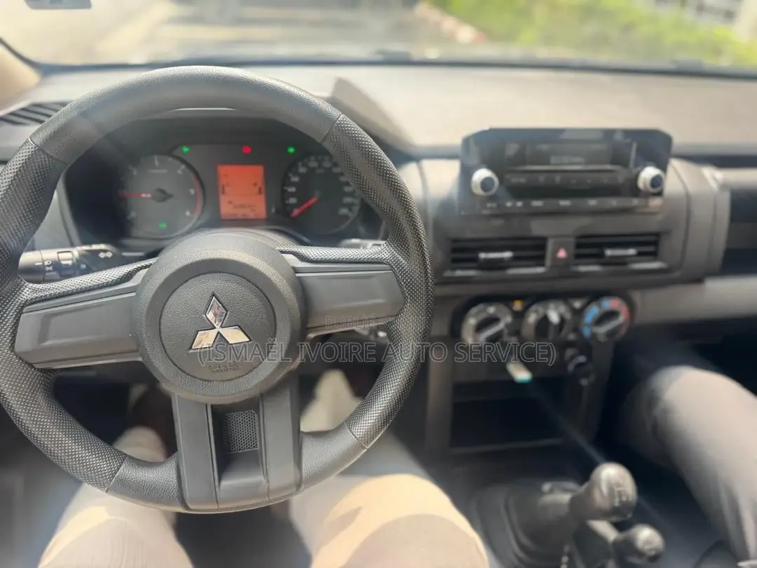 Mitsubishi L200 2025 Noir