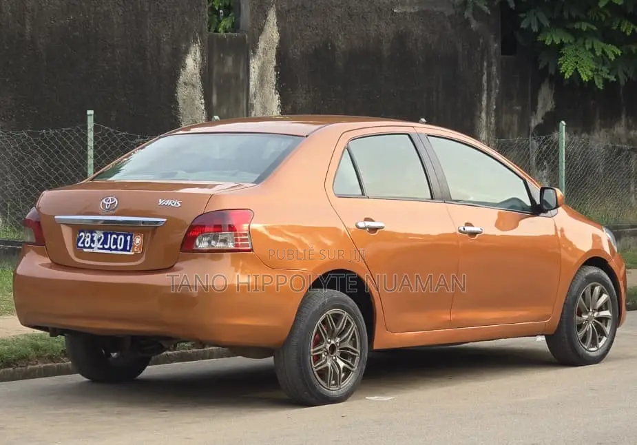 Toyota Yaris 2007 Orange