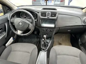 Renault Logan 2015 Blue