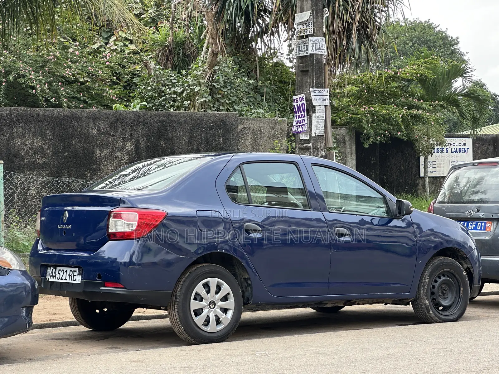 Renault Logan 2015 Blue