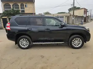 Toyota Land Cruiser Prado 2018 Noir