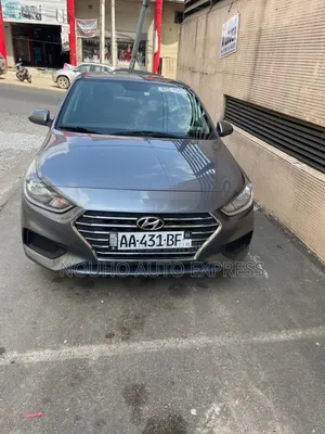 Hyundai Accent 2021 Gris