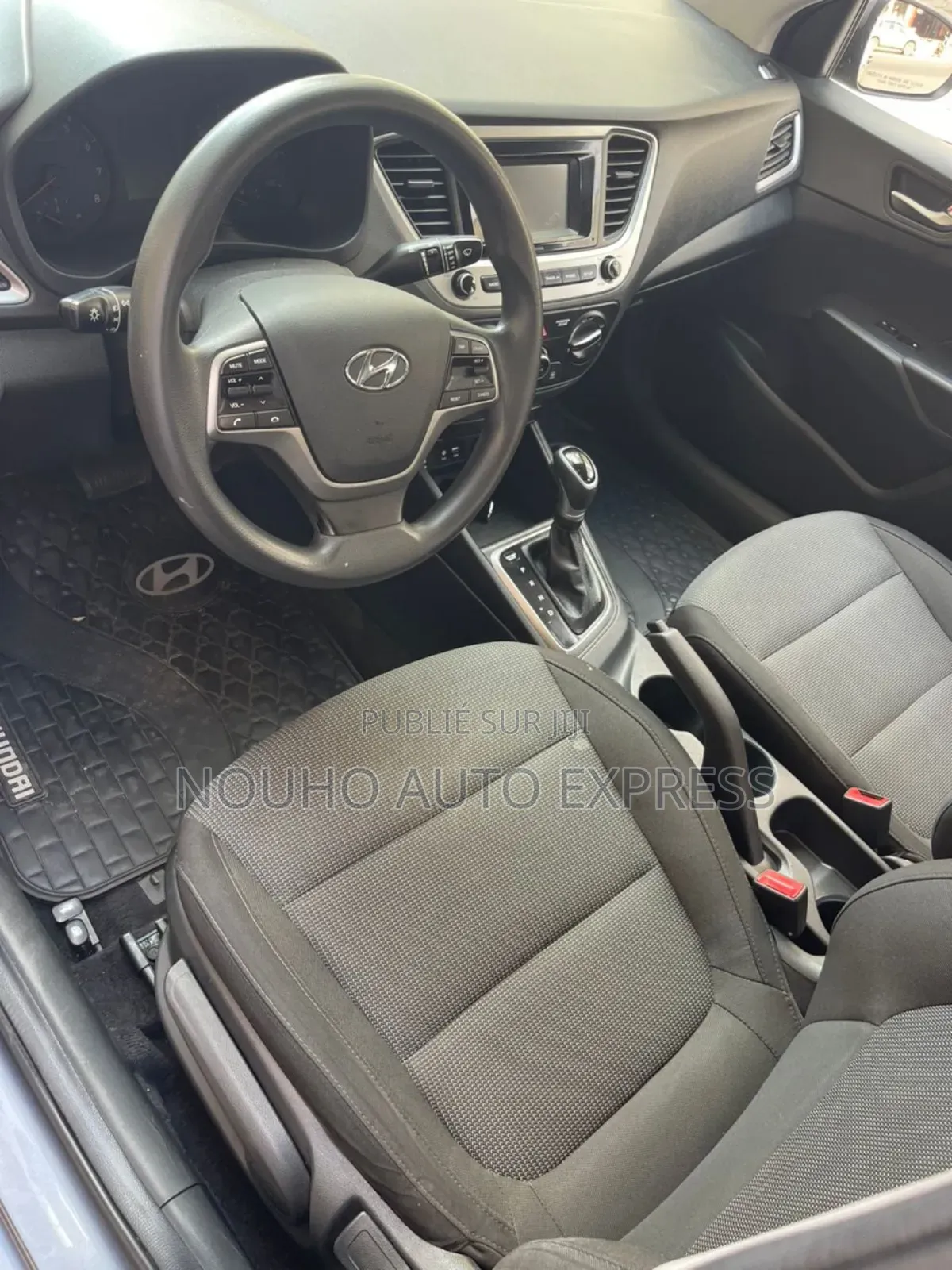 Hyundai Accent 2021 Gris