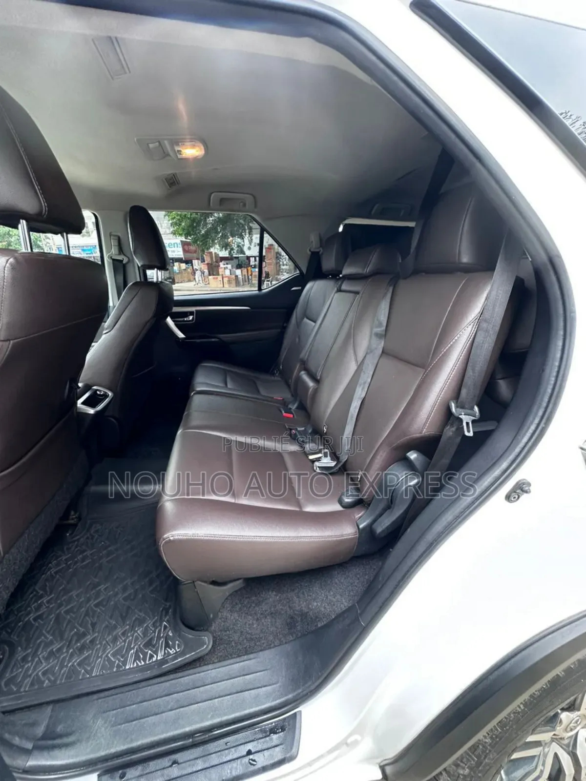 Toyota Fortuner 2021 Blanc