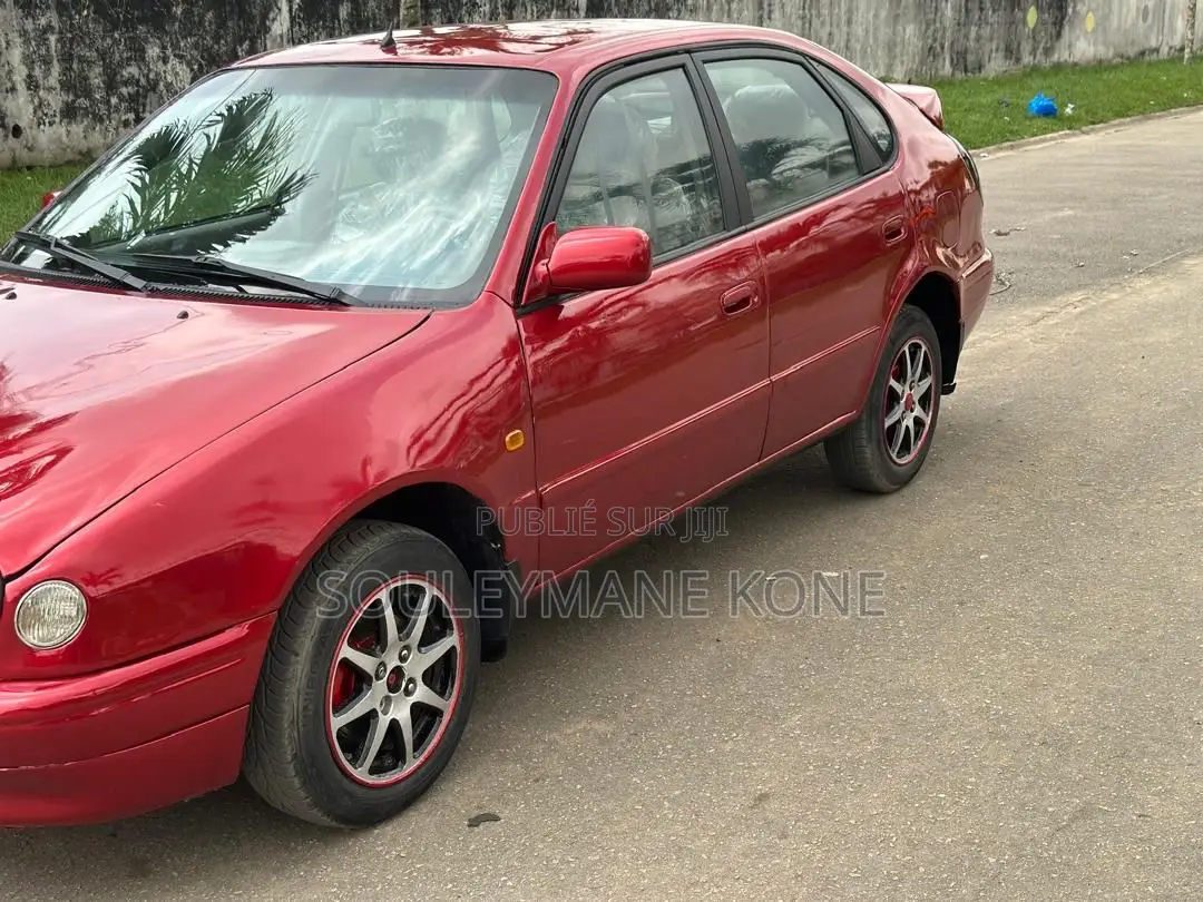Toyota Corolla 2002 Rouge