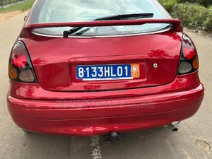 Toyota Corolla 2002 Rouge