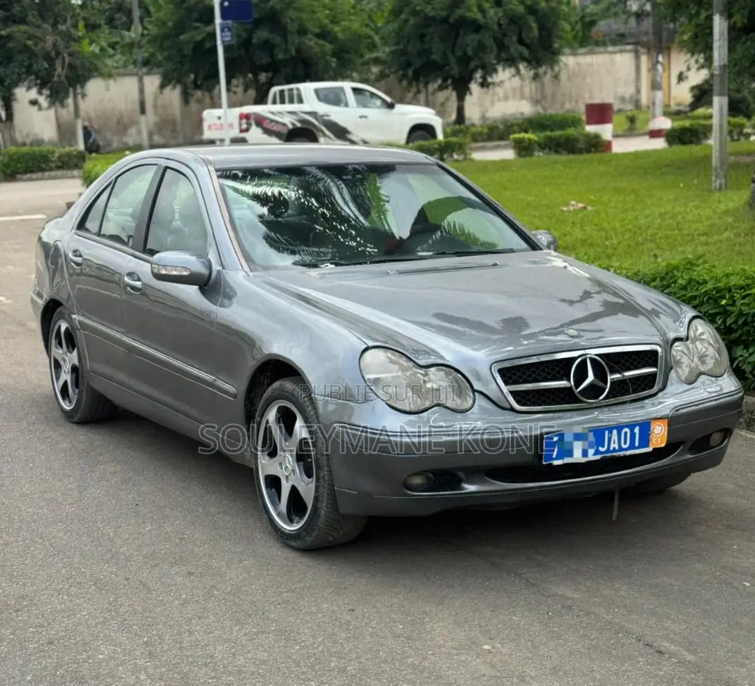 Mercedes-Benz C200 2001 Gris