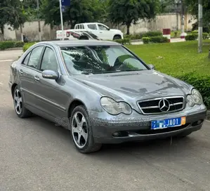 Mercedes-Benz C200 2001 Gris