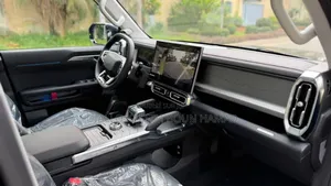 Jetour T2 1.5 Hybrid AWD 2025 Black