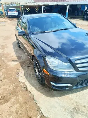 Mercedes-Benz C300 2014 Black