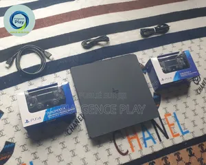 Ps4 Slim Encore Neuve Vendue Avec Reçu d'Achat Garantie De 6 Mois