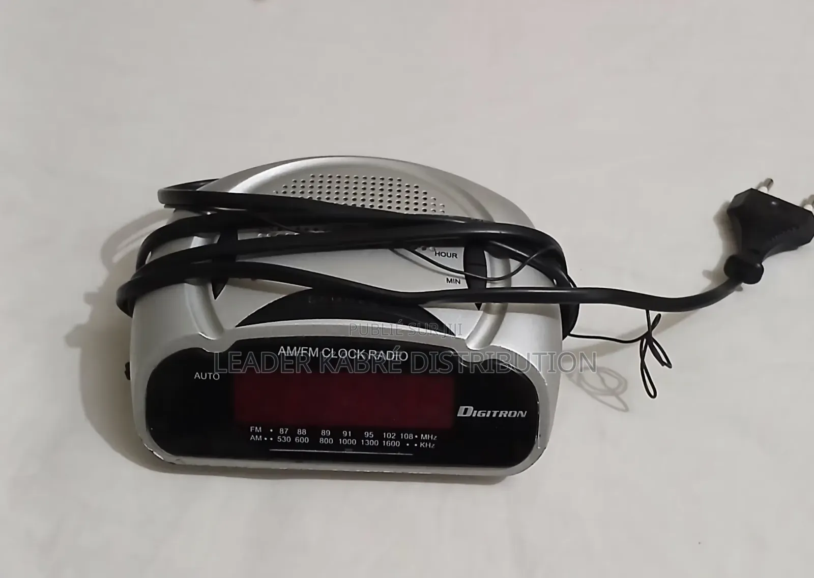 Radio-Réveil Numérique Am/Fm Digitron Cf-786