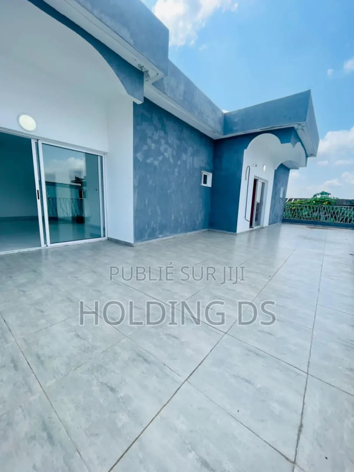 Furnished 5chbre Duplex dans Location Immobilière, Cocody à Vendre