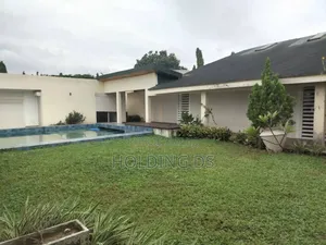 Furnished 3chbre Villa dans Location Immobilière, Cocody à Vendre