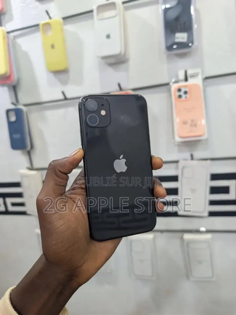 Neuf Apple iPhone 11 64 GB Noir