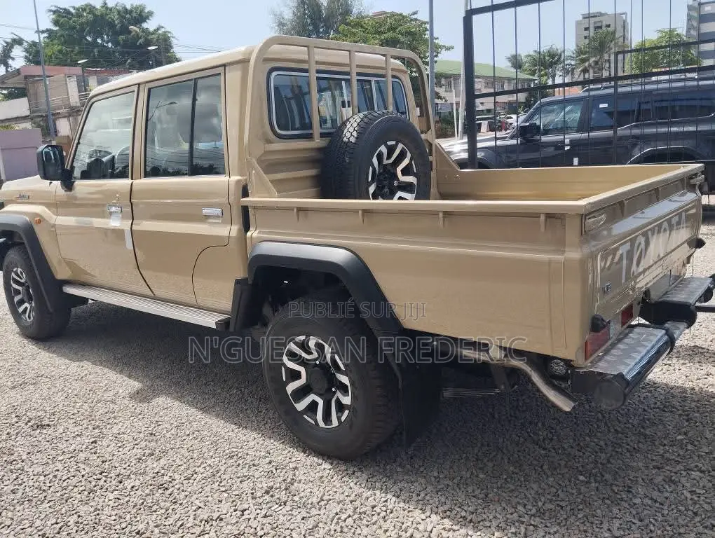 New Toyota Land Cruiser 79 Series 2025 Beige