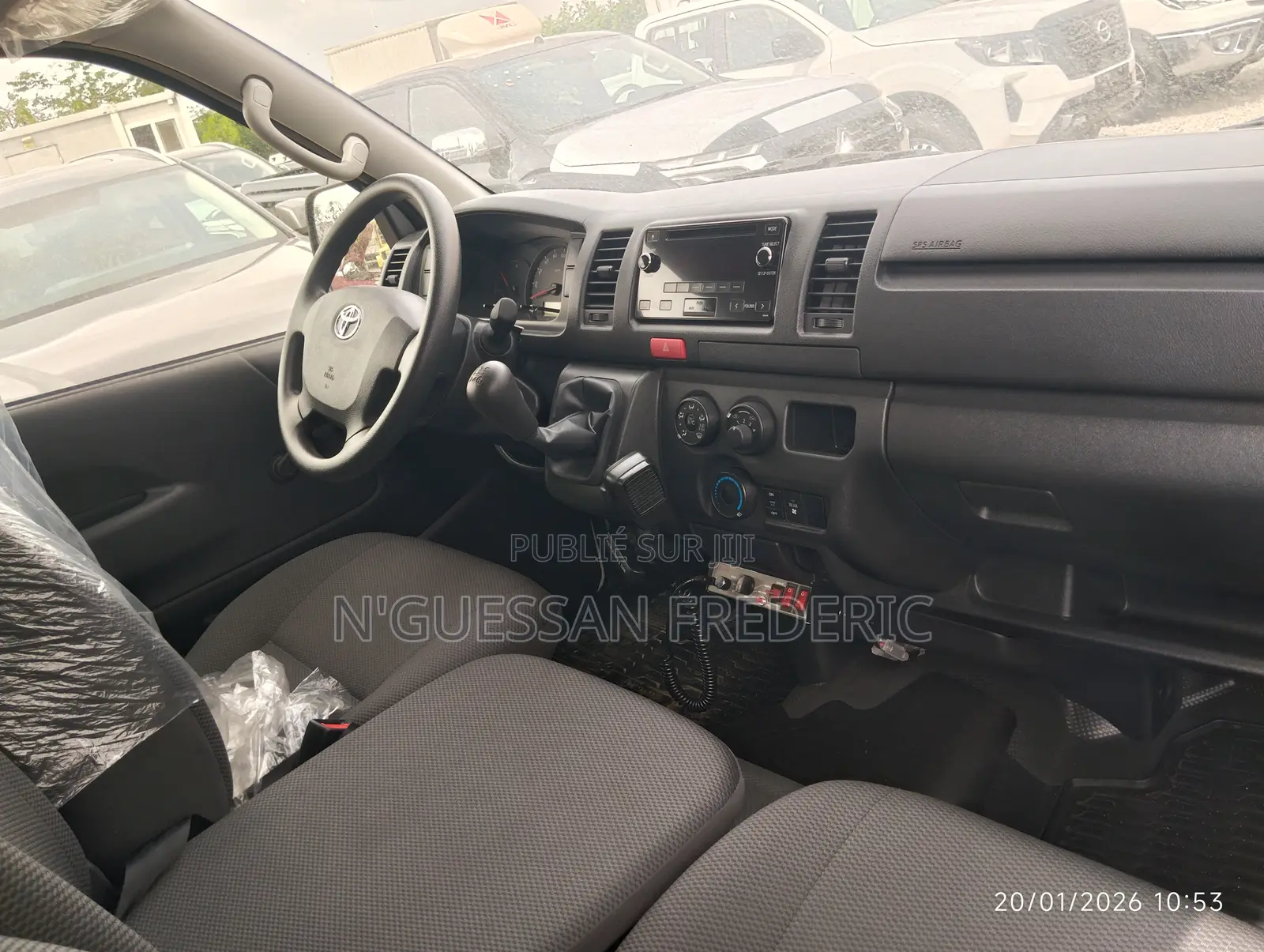 New Toyota HiAce 2025 Blanc