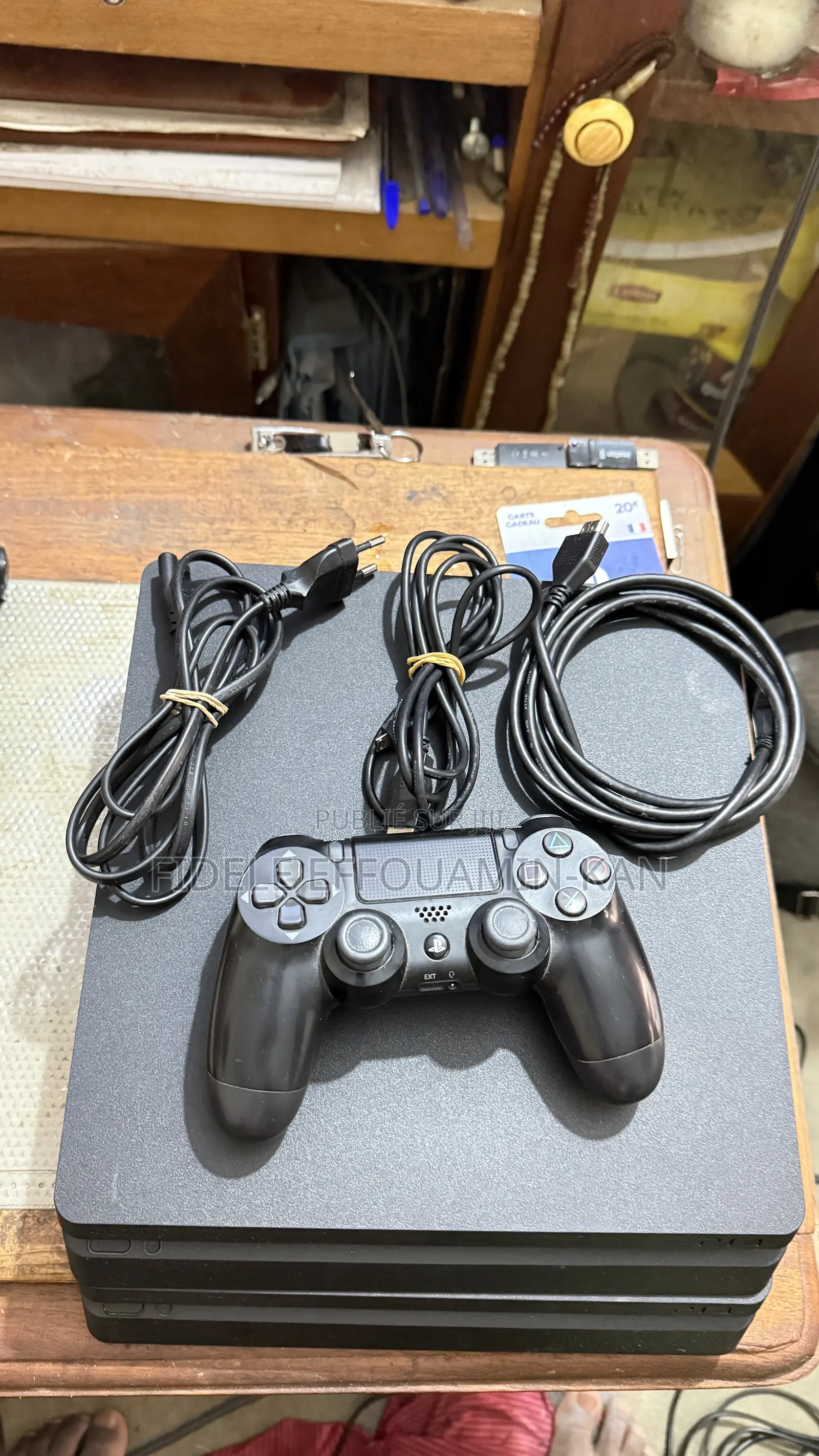 Ps4 Slim Crackée 1to