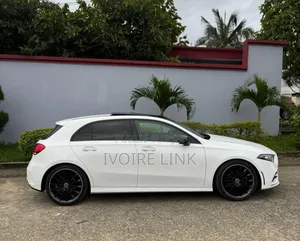 Mercedes-Benz A-Class A 220 2022 Blanc