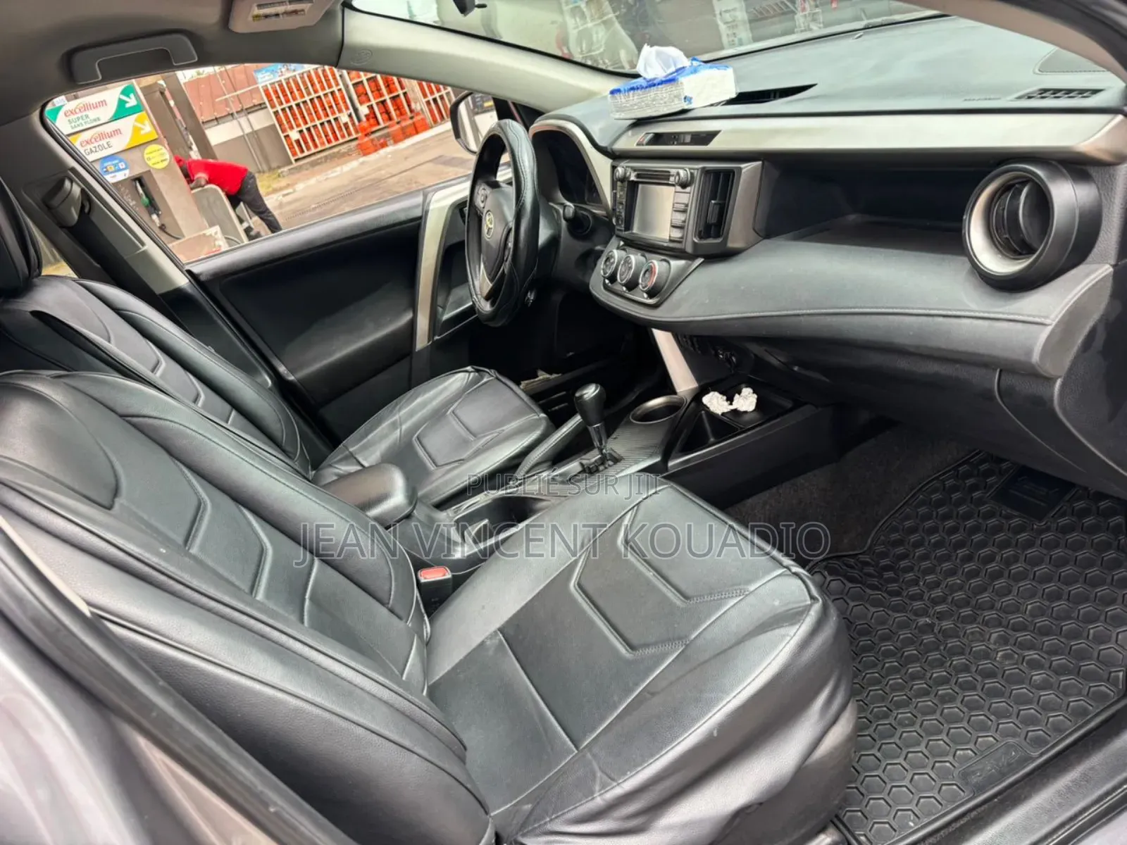 Toyota RAV4 LE AWD (2.5L 4cyl 6A) 2016 Argenté