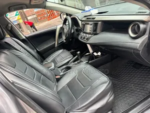 Toyota RAV4 LE AWD (2.5L 4cyl 6A) 2016 Argenté