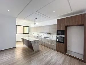 Furnished 5chbre Duplex dans Location Immobilière, Cocody à Vendre