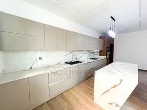 Furnished 5chbre Duplex dans Location Immobilière, Cocody à Vendre