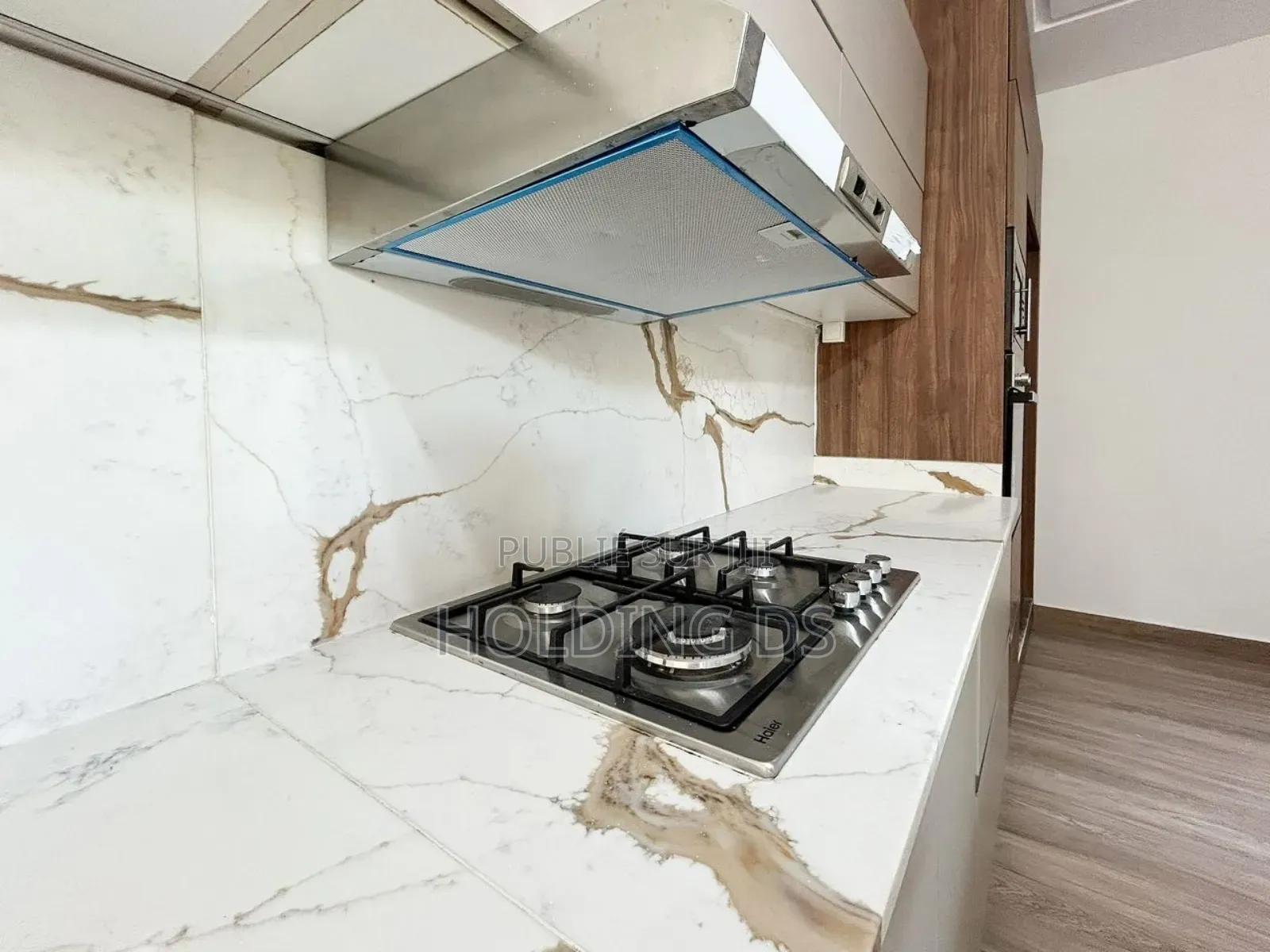 Furnished 5chbre Duplex dans Location Immobilière, Cocody à Vendre