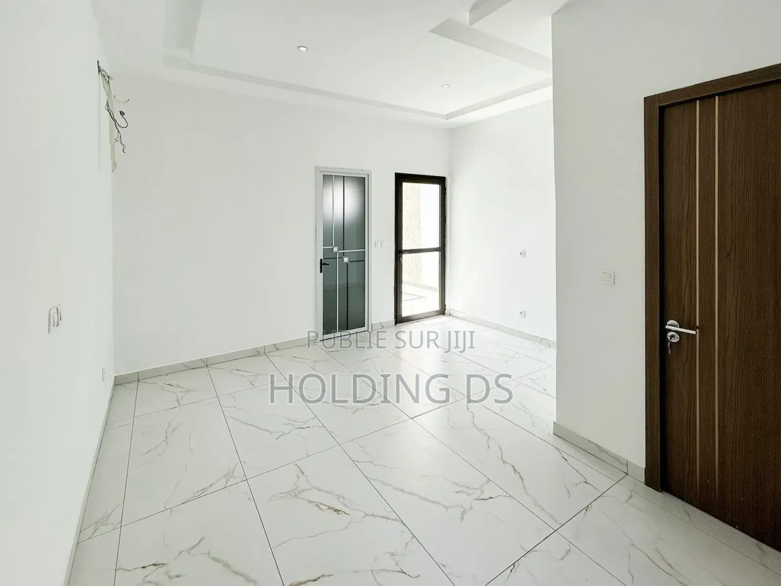 Furnished 5chbre Duplex dans Location Immobilière, Cocody à Vendre