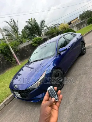 Hyundai Elantra SEL 2022 Blue