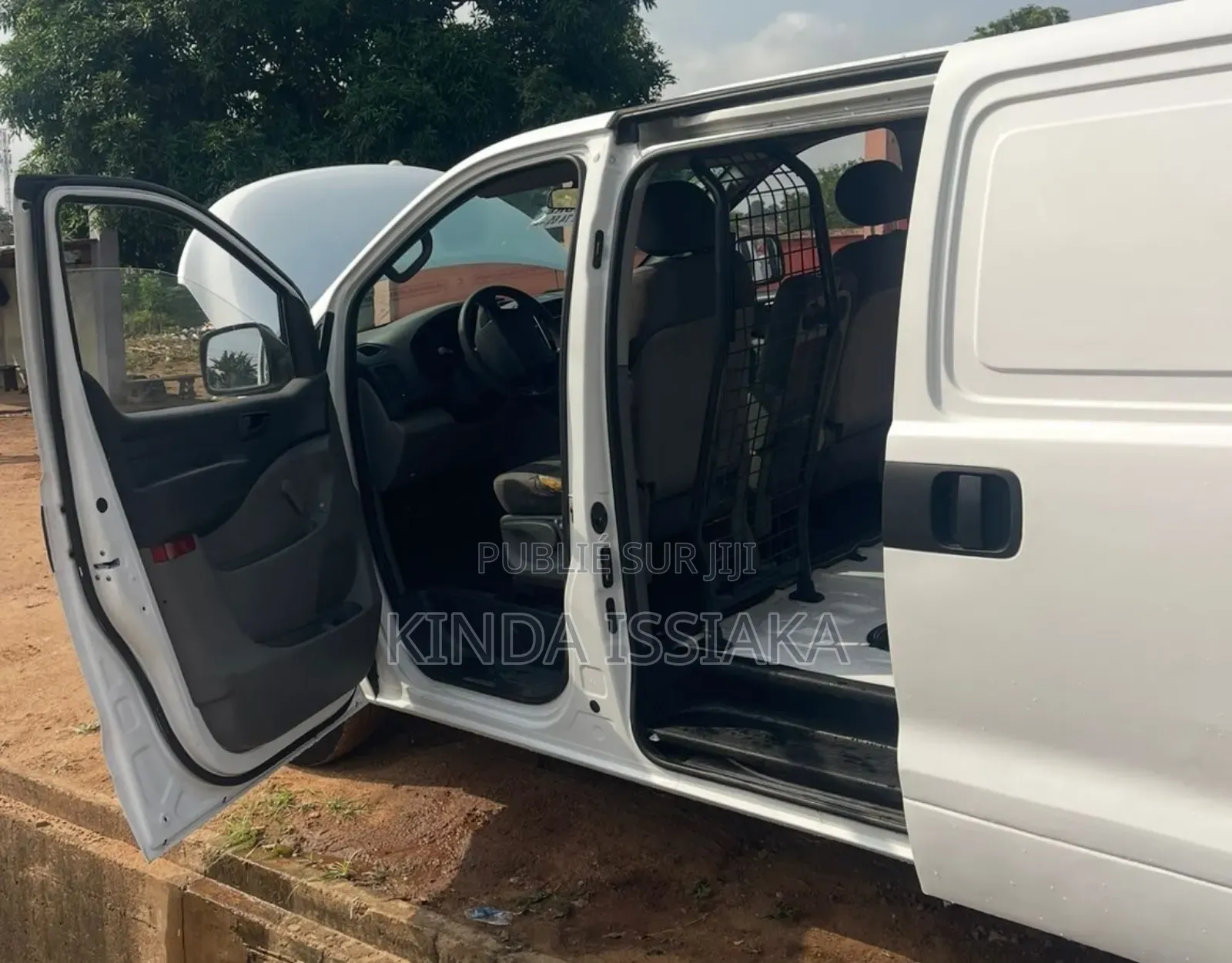 Hyundai H1 2020 Blanc cassé