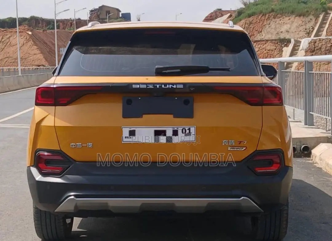 Bestune T77 1.2 FWD 2022 Jaune