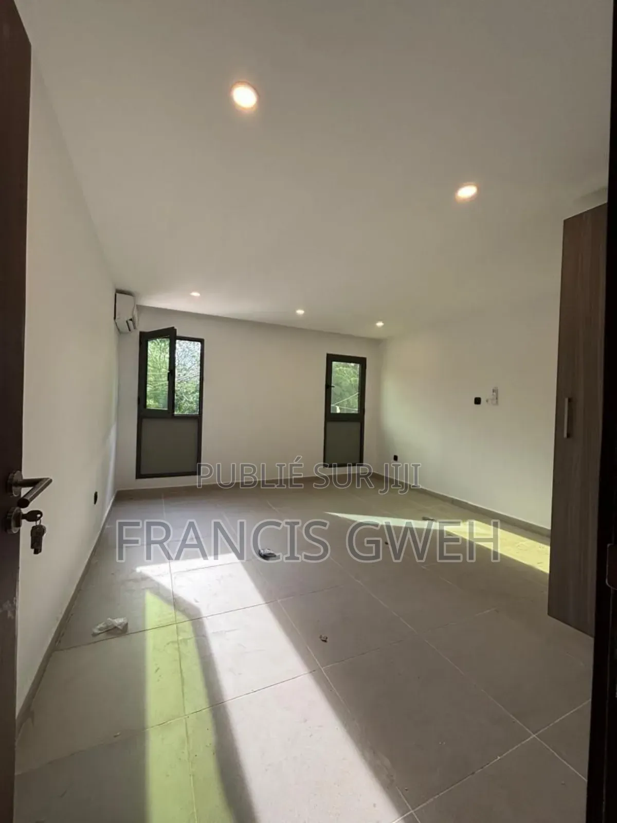 2chbre Appartement dans Francis Gweh, Cocody à Louer
