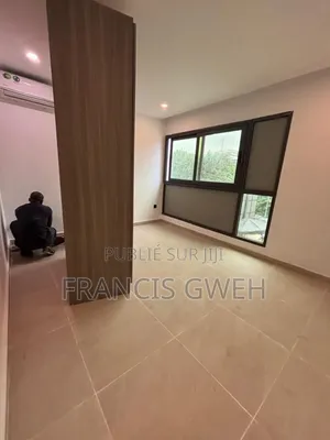 2chbre Appartement dans Francis Gweh, Cocody à Louer