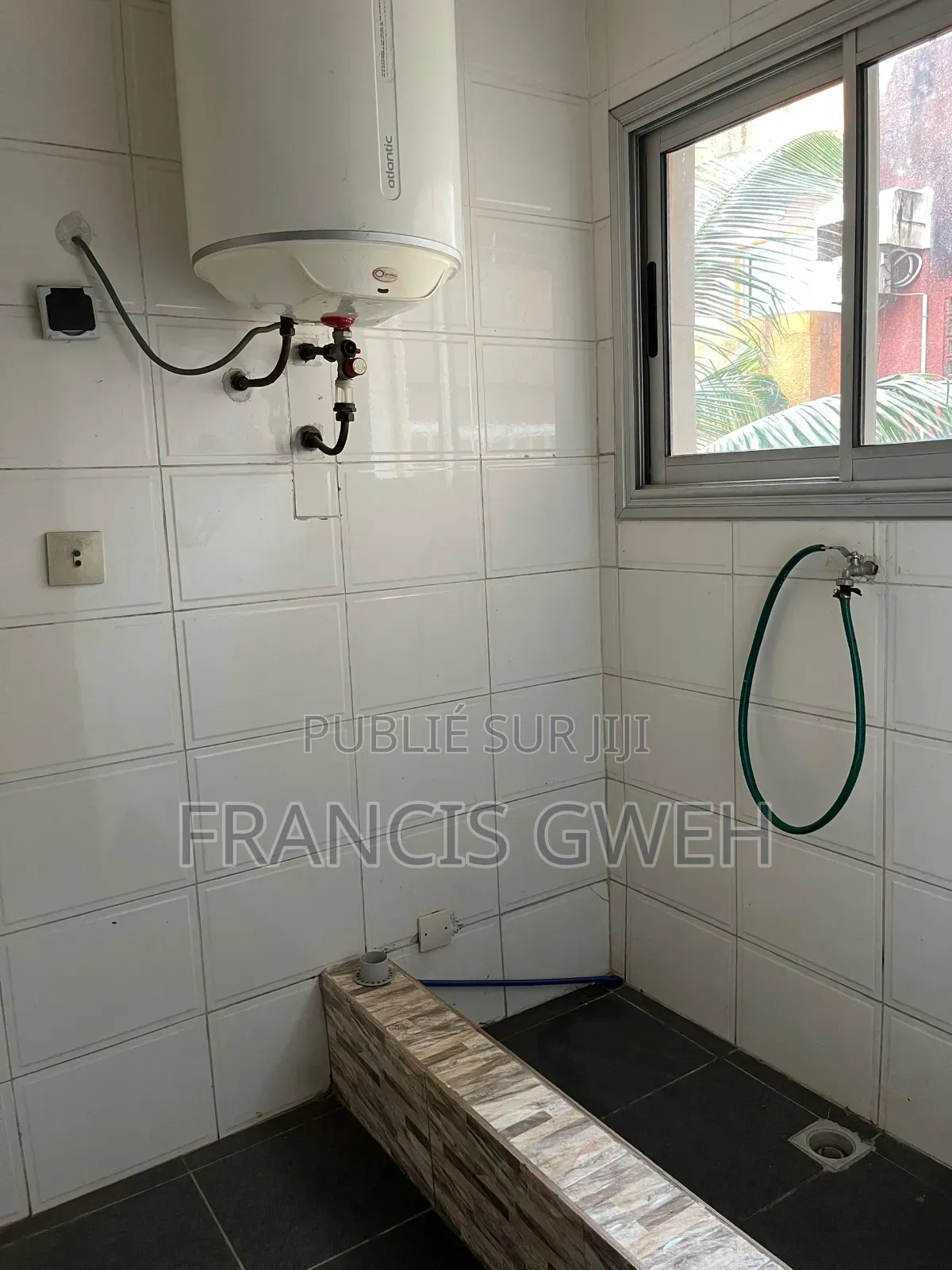 2chbre Appartement dans Francis Gweh, Cocody à Louer