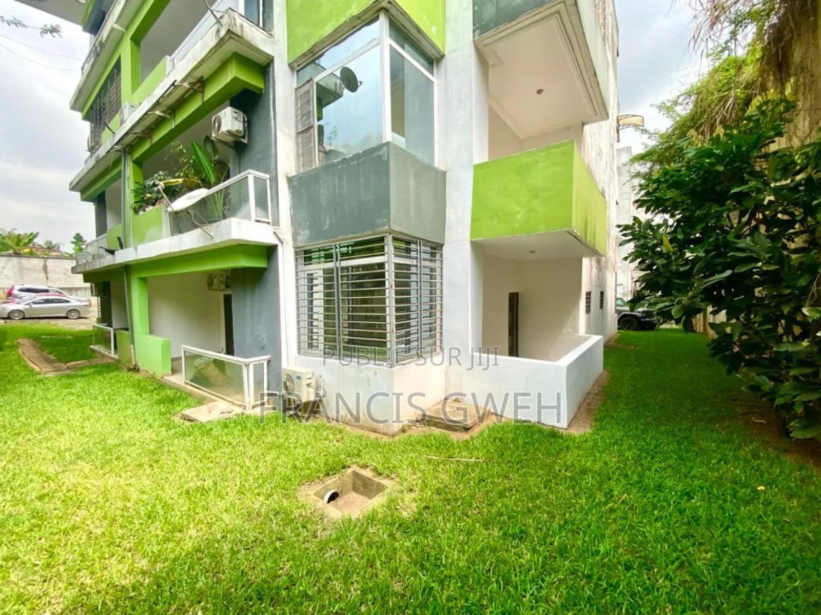 2chbre Appartement dans Francis Gweh, Cocody à Louer