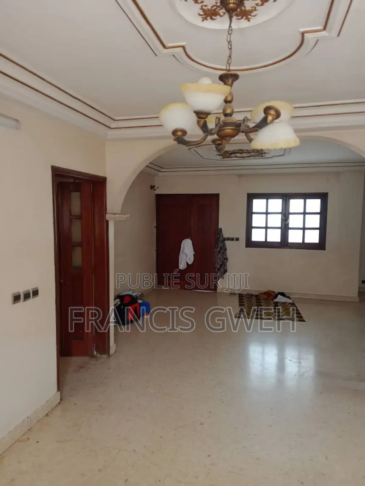 5chbre Duplex dans Francis Gweh, Cocody à Louer