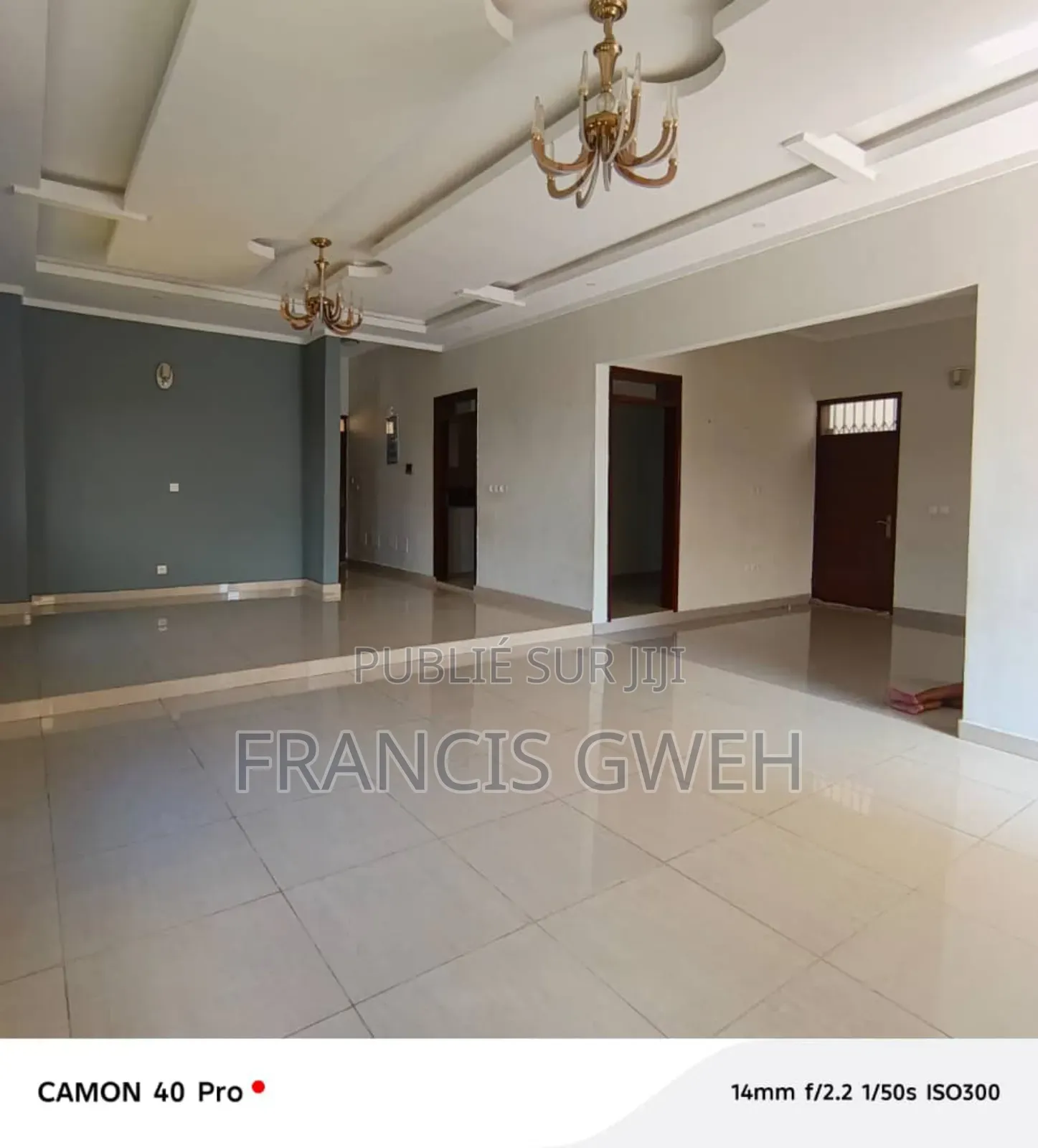 4chbre Duplex dans Francis Gweh, Cocody à Louer