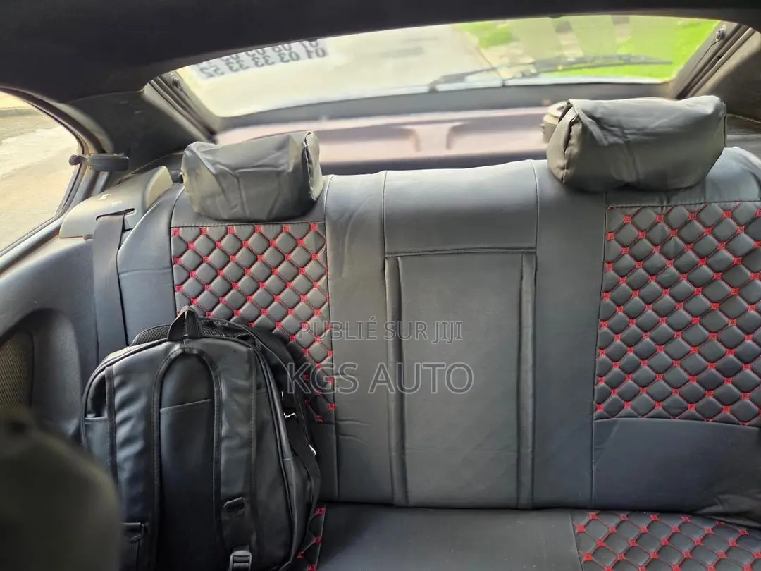 BMW 3 Series 318Ci RWD 2002 Gris