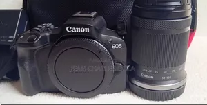 Canon Eos R50 + Rf-S 18-150mm