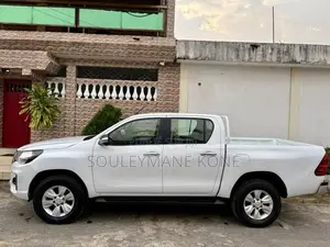 Toyota Hilux 2.4 Diesel 2020 Blanc