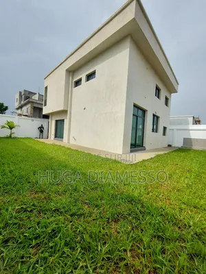 5chbre Duplex dans Diamesso, Bingerville à Vendre