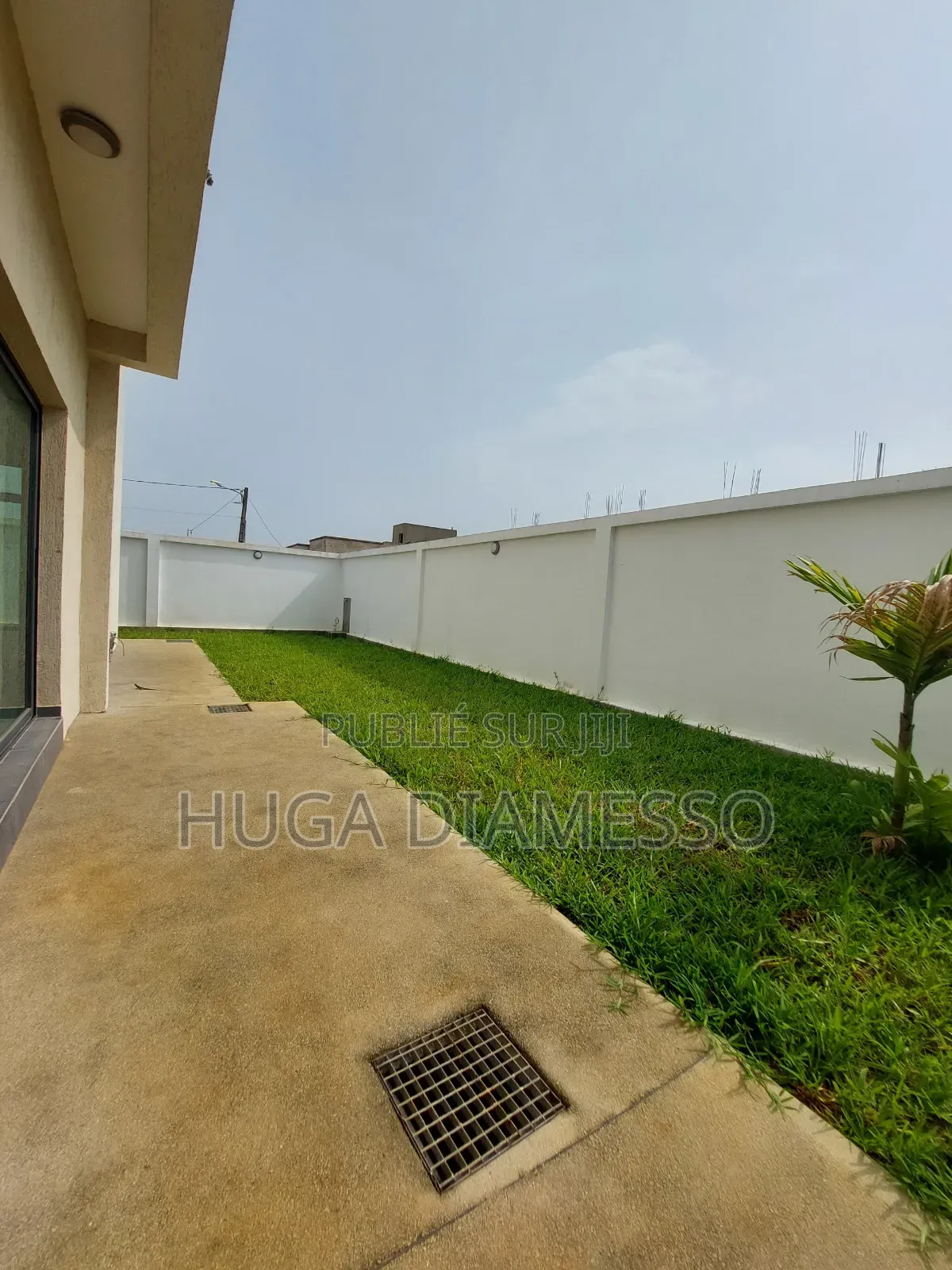 5chbre Duplex dans Diamesso, Bingerville à Vendre