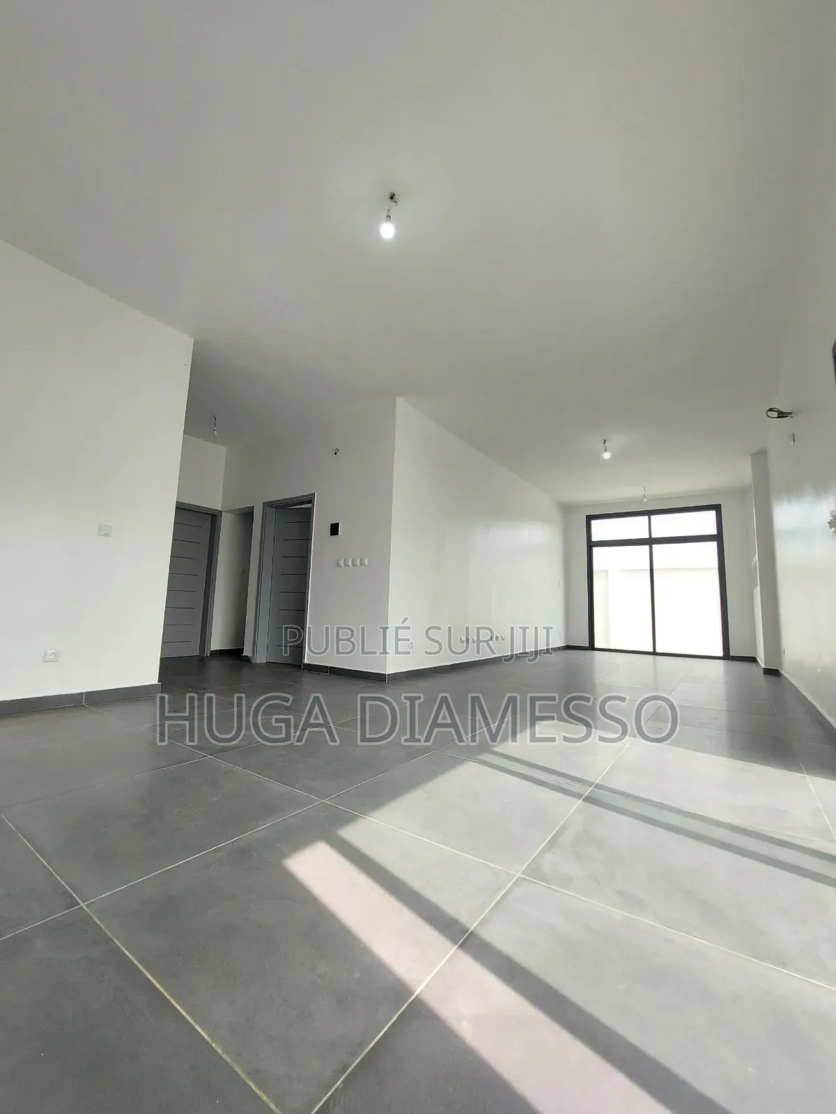 5chbre Duplex dans Diamesso, Bingerville à Vendre