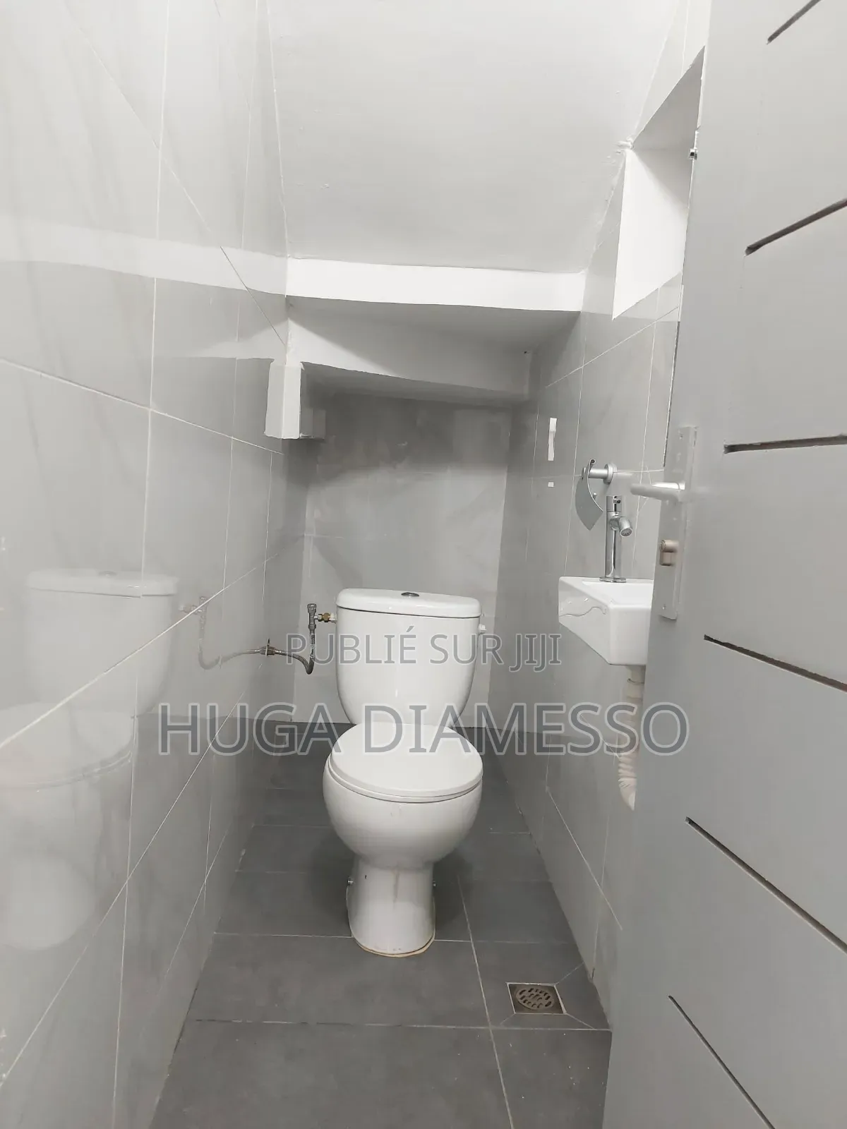 5chbre Duplex dans Diamesso, Bingerville à Vendre