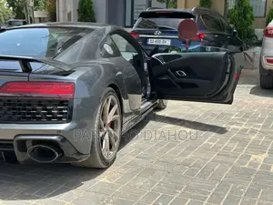 New Audi R8 2024 Gris