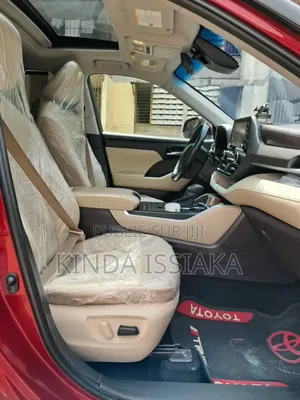Toyota Highlander XLE 2021 Rouge