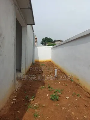 4chbre Villa dans Diamesso, Bingerville à Vendre